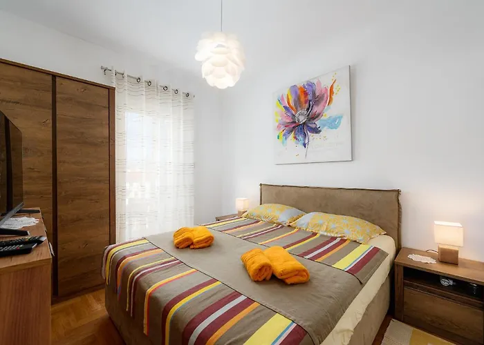 Apartment Ares 13 In Umag Center